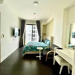 Biggest And Luxurious 3Brs Rivergate Residence