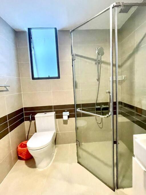 Căn hộ Biggest And Luxurious 3brs Rivergate